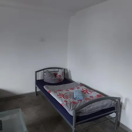 Monteurwohnung San Apartman *